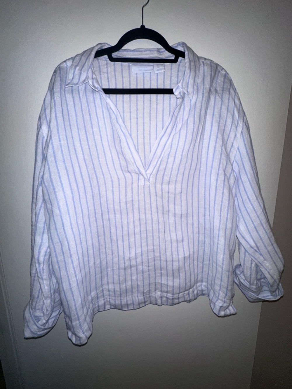 Martha Stewart Classic White & Light Blue Striped V-Neck 100% Linen Blouse